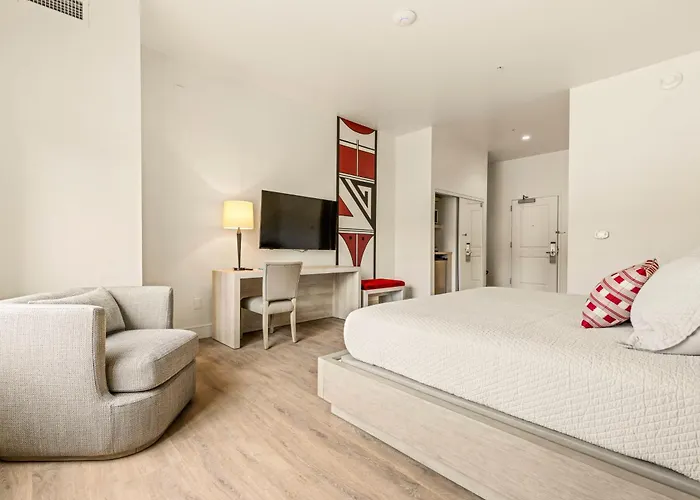 Taawaki Hotel 4*