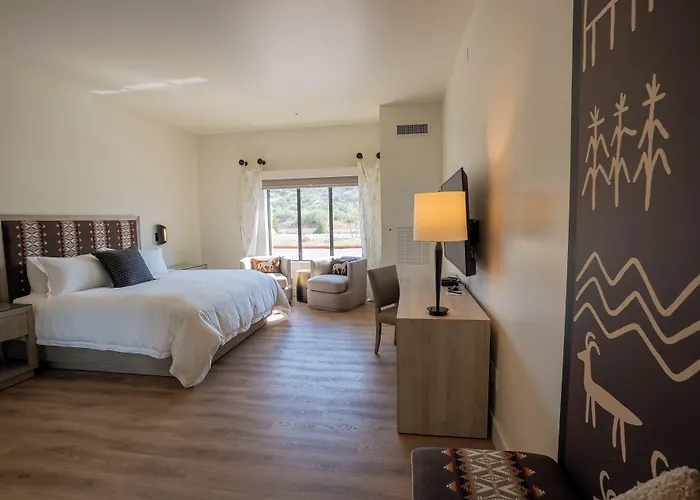 Taawaki Hotel